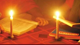 বিদ্যুৎ সংকটে বিপর্যস্ত শিক্ষার্থীদের পড়াশোনা