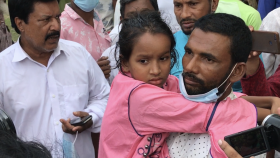 দাদার মৃত্যুর খবর শুনে যাওয়ার পথে মা-বাবা-বোনদের হারালো মীম