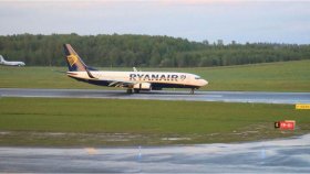 সাংবাদিককে গ্রেফতারে বিমান ছিনতাই, সমালোচনার মুখে বেলারুশ