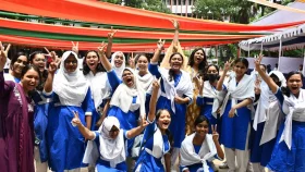 জিপিএ ৫-এ এগিয়ে ছাত্রীরা