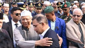 তারেক রহমানকে সান্ত্বনা প্রধান উপদেষ্টার