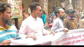 সালমান শাহ হত্যার বিচার দাবিতে আদালতে ভক্তদের অবস্থান