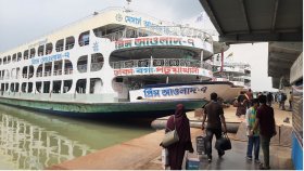 পটুয়াখালীতে বাসে সিট সংকট, যাত্রীশূন্য লঞ্চ