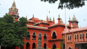 ‘মুসলিম ধর্মীয় প্রতিষ্ঠান থাকলেই তা ওয়াকফ সম্পত্তি নয়’