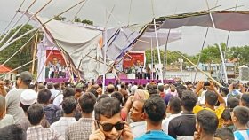 প্রধানমন্ত্রী পৌঁছানোর আগেই ভেঙে পড়লো সভামঞ্চের প্যান্ডেল