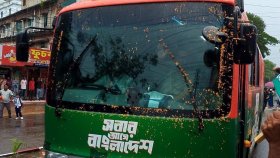 বৃষ্টিকে সঙ্গী করে মৌলভীবাজারে প্রধানমন্ত্রী, জনতার ঢল