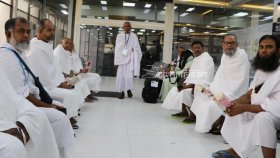দেশে ফিরলেন ৬০ হাজারের বেশি হাজি, মৃত্যু ৫৪