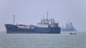 আবারও হরমুজ বন্ধ করলো ইরান