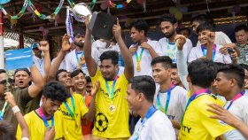 সংহতি ফুটবল টুর্নামেন্টে চ্যাম্পিয়ন রোহিঙ্গা দল