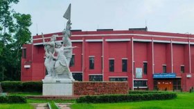কৃষি বিশ্ববিদ্যালয়ের কর্মচারীরা ইউনিফর্ম না পরলে ভাতা বন্ধ