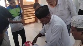 অন্যের নামে বরাদ্দ সাইকেলটি নিয়ে যাওয়ার পর ফেরত দিলেন জামায়াত নেতা