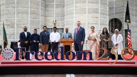 সংসদের দক্ষিণ প্লাজায় যুক্তরাষ্ট্রের ২৫০তম স্বাধীনতা দিবস উদযাপন