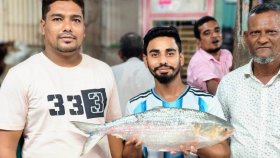 ইলিশের দাম কেন এত বেশি, এক পিস ২৩ হাজার টাকায় বিক্রি