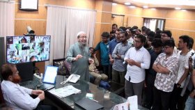 পদোন্নতি পেয়ে অবরুদ্ধ নতুন স্বাস্থ্য পরিচালক, বললেন ‘আমি ছাত্রদল করতাম’