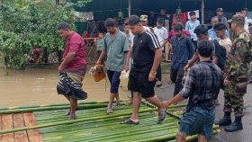 সাজেকে আটকে পড়া পর্যটকদের ফিরিয়ে আনলো সেনাবাহিনী