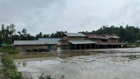 রাঙামাটিতে নামছে বন্যার পানি, খাদ্যসংকটের আশঙ্কা