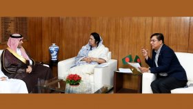 বিমানমন্ত্রীর সঙ্গে সৌদি রাষ্ট্রদূতের সাক্ষাৎ, হজ ব্যবস্থাপনা নিয়ে আলোচনা