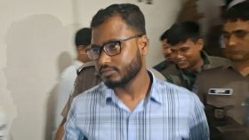 উগ্রবাদী সংগঠনে জড়িত থাকার অভিযোগে বিমানবন্দরে গ্রেফতার মামুন রিমান্ডে