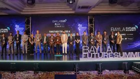 প্রতিযোগিতায় টিকতে পোশাক শিল্পে এআই, অটোমেশন ও উচ্চ মূল্যসংযোজন পণ্যে জোর