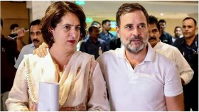 ককরোচ পার্টির আহতদের দেখতে হাসপাতালে রাহুল ও প্রিয়াঙ্কা