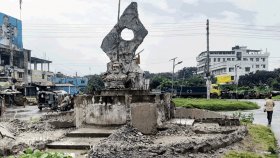 ঝিনাইদহে বীরশ্রেষ্ঠ হামিদুর রহমানের ভাস্কর্য অপসারণের নিন্দা, দ্রুত পুনঃস্থাপনের আহ্বান উদীচীর
