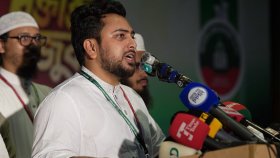 জুলাইয়ে অবদানের জন্য মাদ্রাসা শিক্ষার্থীদের রাষ্ট্রীয় স্বীকৃতি চান নাহিদ