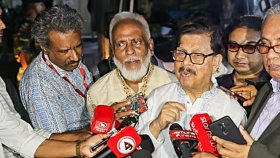 শরিকদের দূরে যেতে দিতে চান না প্রধানমন্ত্রী: মান্না