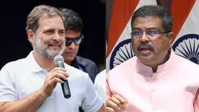 শিক্ষার্থীদের সমাধান নয়, রাজনৈতিক শিরোনামই চেয়েছেন রাহুল: ভারতের শিক্ষামন্ত্রী