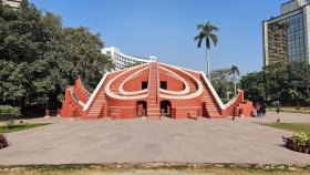 দিল্লিতে আন্দোলন চলা যন্তর মন্তর আসলে কী