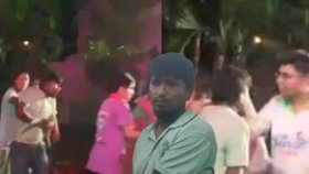 বিশ্ববিদ্যালয় ছাত্রীদের ওয়াশরুমে গোপনে ভিডিও ধারণ, ধরে গণপিটুনি দিলেন ছাত্রীরা