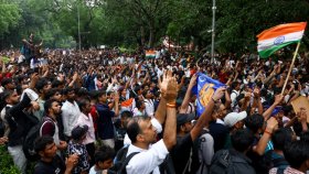 সন্ধ্যায় মোমবাতি মিছিলের ডাক সিজেপির