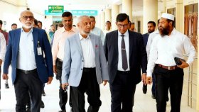 হজ্জ ক্যাম্পে প্রবাসীদের জন্য ১০০ শয্যার আবাসন ব্যবস্থার ঘোষণা মন্ত্রীর