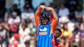 ১৫ বছরে আবারও ইতিহাস সূর্যবংশীর