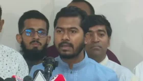মন্ত্রীদের বেতন ১০ লাখ ও এমপিদের ৫ লাখ টাকা হওয়া উচিত: নুরুল হক