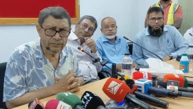 একেবারে উত্তরবঙ্গে বদলি করে দেন, ২ ঘণ্টা পর স্বাস্থ্যমন্ত্রী বললেন ‘ক্ষমা করেছি’