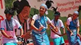 আদিবাসী পরিচয়ের স্বীকৃতি ও ভূমি অধিকারের দাবি