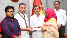 শহীদদের স্বপ্নের বাংলাদেশ গড়তে সবাইকে দায়িত্বশীল আচরণের আহ্বান প্রধানমন্ত্রীর