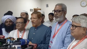 অলি আহমেদের পক্ষে ১১ দলীয় জোটের মনোনয়নপত্র গ্রহণ
