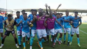 কিরগিজস্তানের খেলোয়াড়দের কাবু করতে দুপুর ৩টায় কড়া রোদে অনুশীলন!