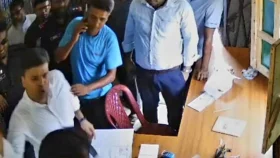 ছাত্রদলের সাবেক নেতাকে পেটালেন ইউএনও, ভিডিও ভাইরাল