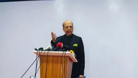 প্রধানমন্ত্রীর ভারত সফর দ্রুত হওয়া উচিত: দীনেশ ত্রিবেদী