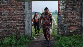 বিদ্যুৎকেন্দ্রে চুরি করতে গিয়ে বড় বিপদে দুই বন্ধু, ৯৯৯-এ কল করে বাঁচলেন