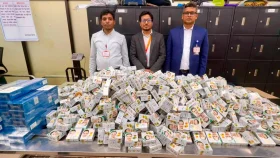 শাহজালালে প্রায় ৩ কোটি টাকার পণ্য আটক