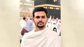 পবিত্র ওমরাহ পালন করলেন আসিফ মাহমুদ