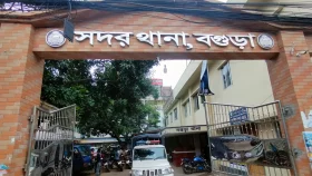বাজার থেকে ফেরার পথে ইউপি সদস্যকে কুপিয়ে হত্যা