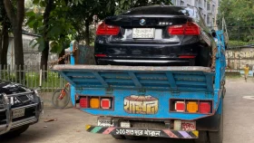 কোটি টাকার বিলাসবহুল বিএমডব্লিউ গাড়িটি কার?