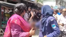 পুলিশের উপস্থিতিতে কীভাবে ঘটলো এমন ঘটনা?