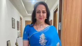 বয়স বাড়া, চেহারা ও প্রসাধনী চিকিৎসা নিয়ে হেমা মালিনীর ভাবনা