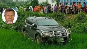 দুর্ঘটনায় আহত প্রতিমন্ত্রীকে দুই হাসপাতালে চিকিৎসা দিয়ে পাঠানো হলো ঢাকায়