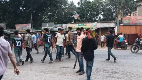 ইবিতে শিবির-ছাত্রদলের মধ্যে উত্তেজনা, দেশীয় অস্ত্রের মহড়া